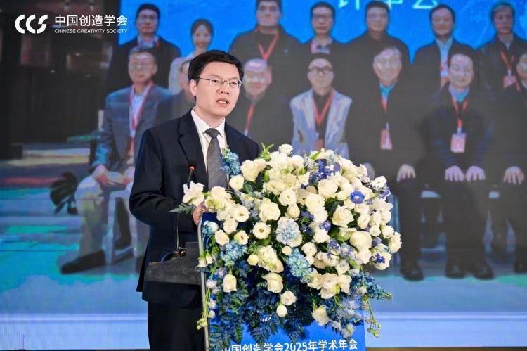 6949edb573a6a.jpg 6949edb573a6a.jpg